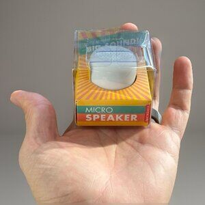 Kikkerland Bluetooth Wireless Micro Mini Speaker Keychain White Pocket Portable